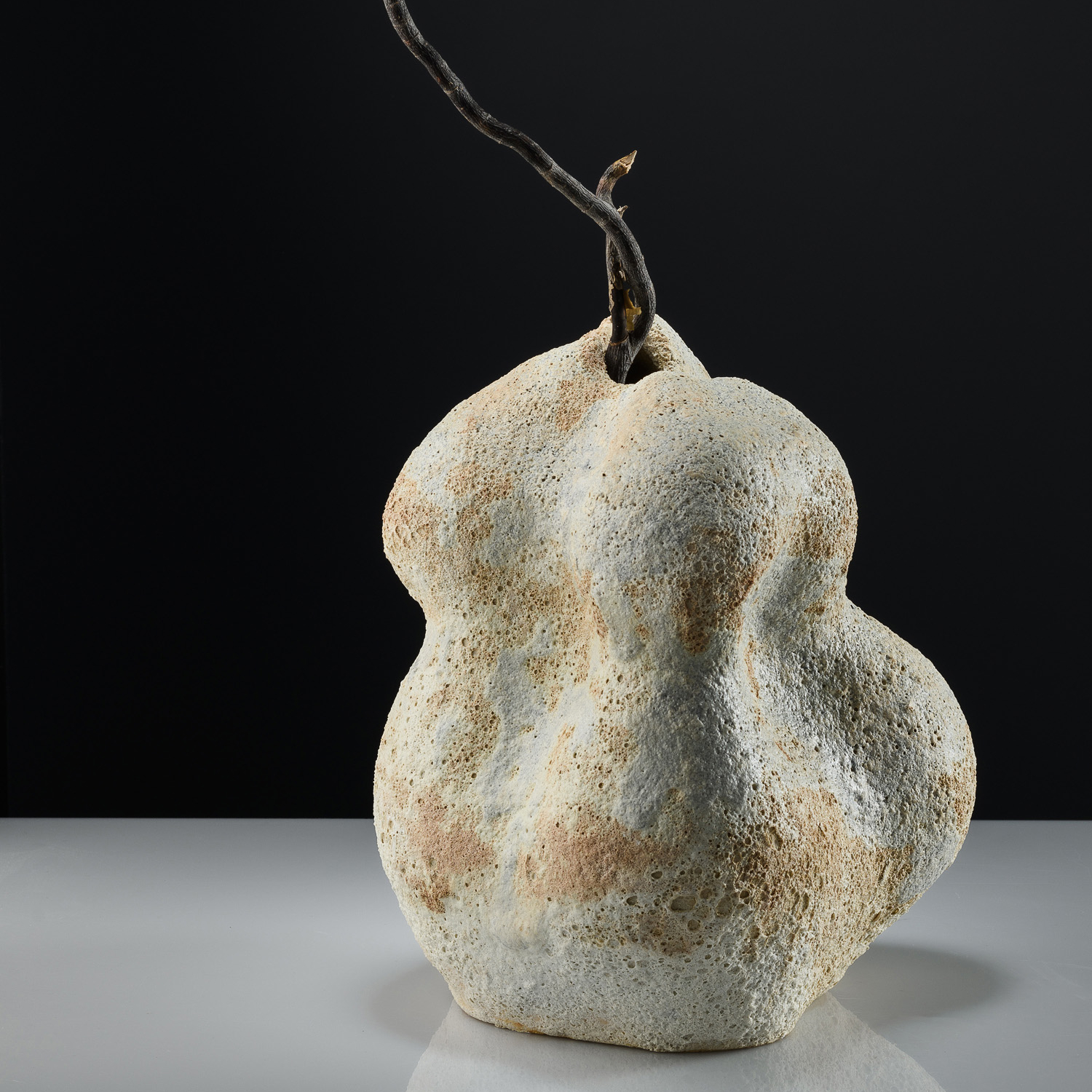 Скульптурная ваза Uma