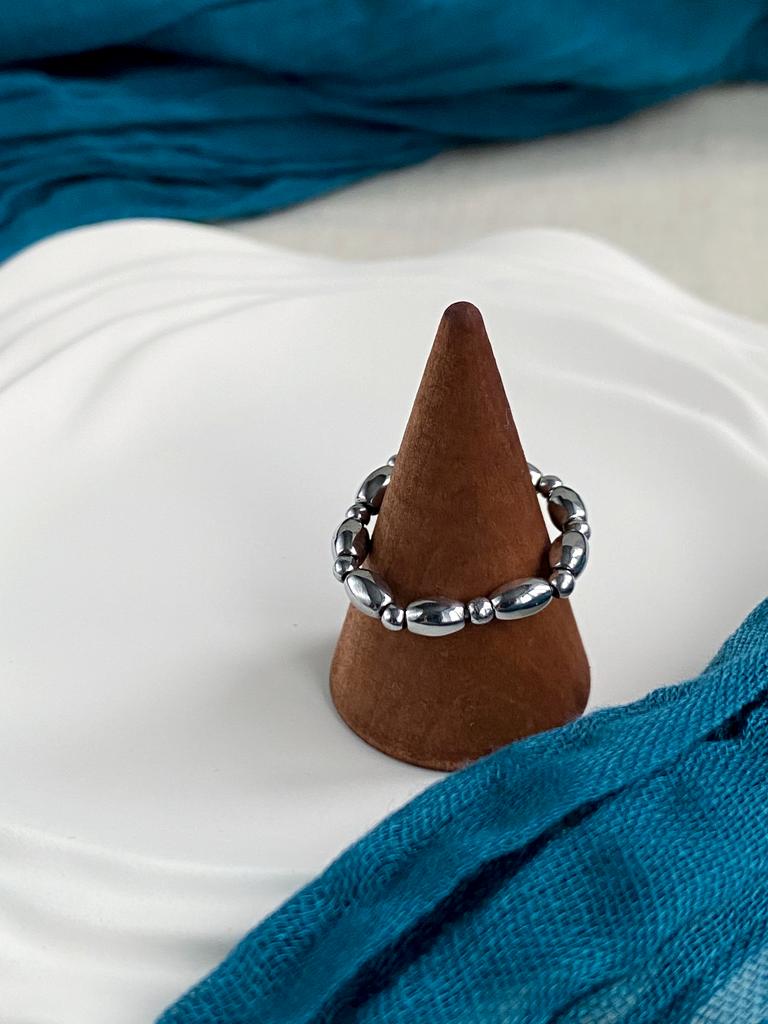 Кольцо из натурального гематита