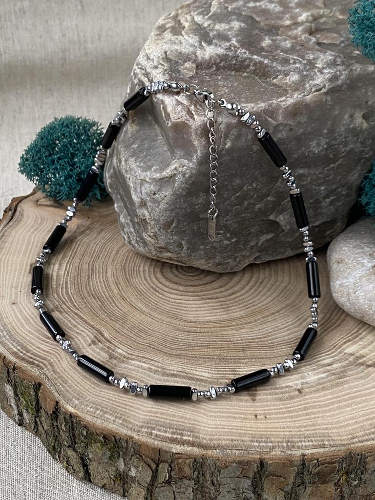 Чокер из натурального гематита и глянцевого черного агата