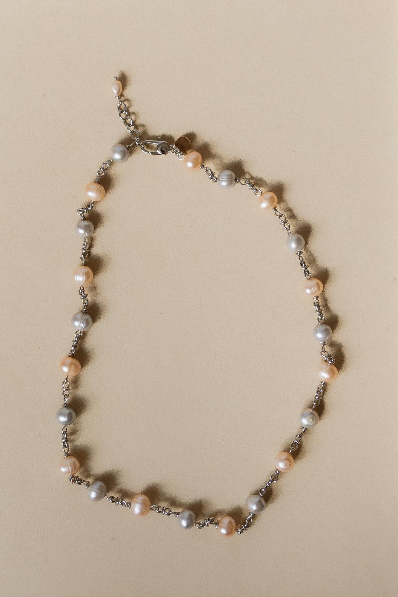 Колье разноцветный жемчуг на цепочке