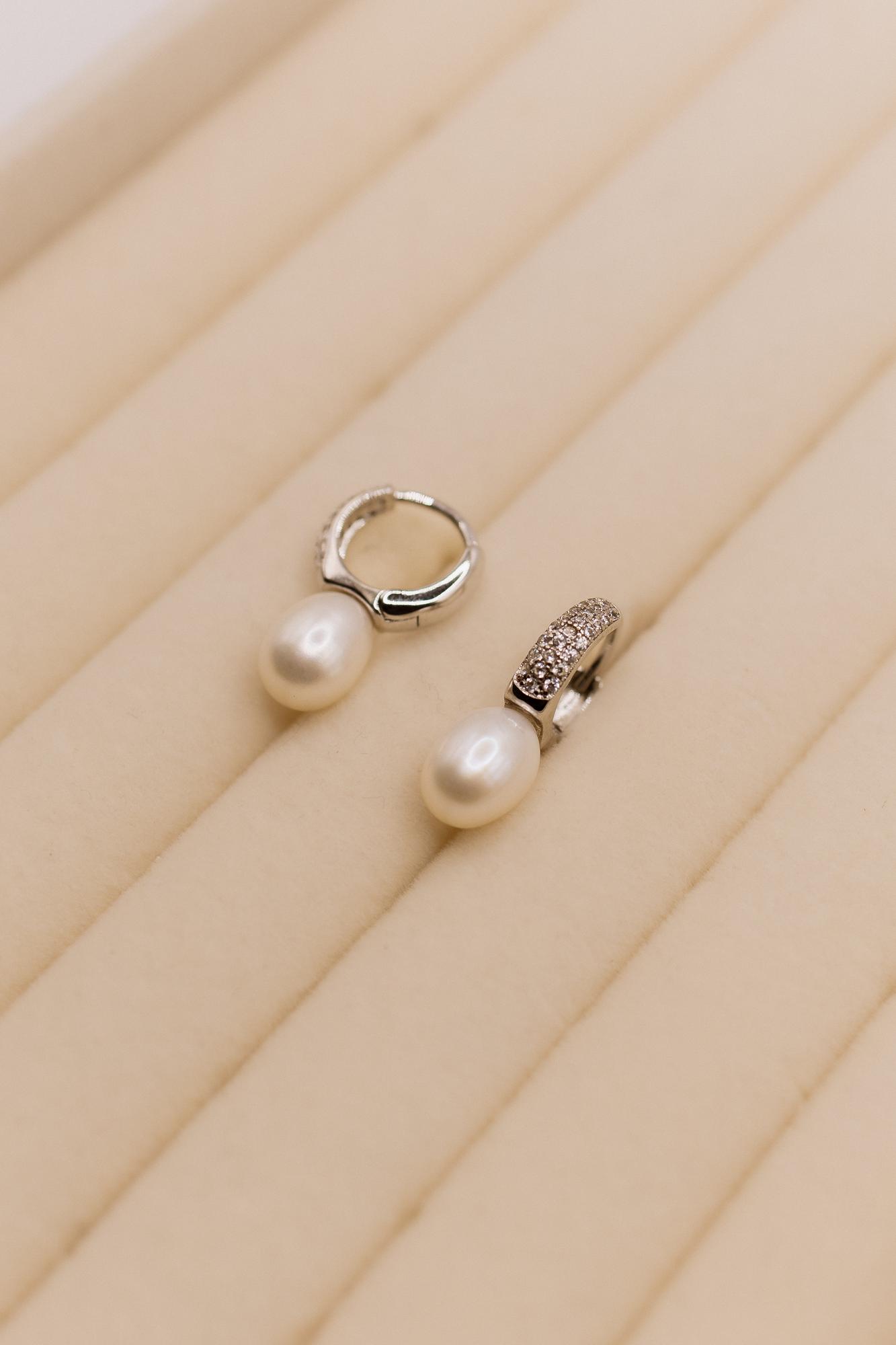 Серьги серый жемчуг со стразами, серебро