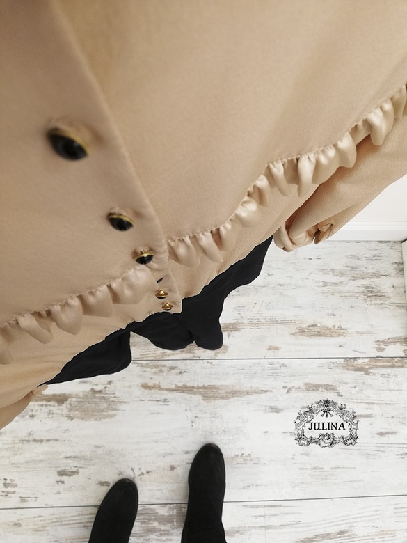 Комбинезон натуральный шелк бежевый с черным