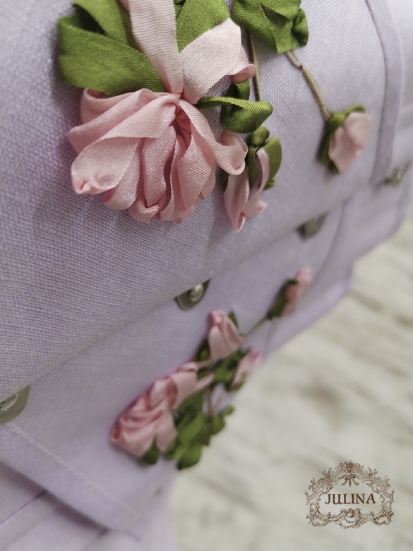 Корсет вышитый шелковыми лентами "Летний вальс" подгрудный летний к джинсам и платьям