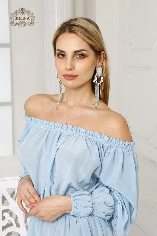 Платье блузон шелковое голубое