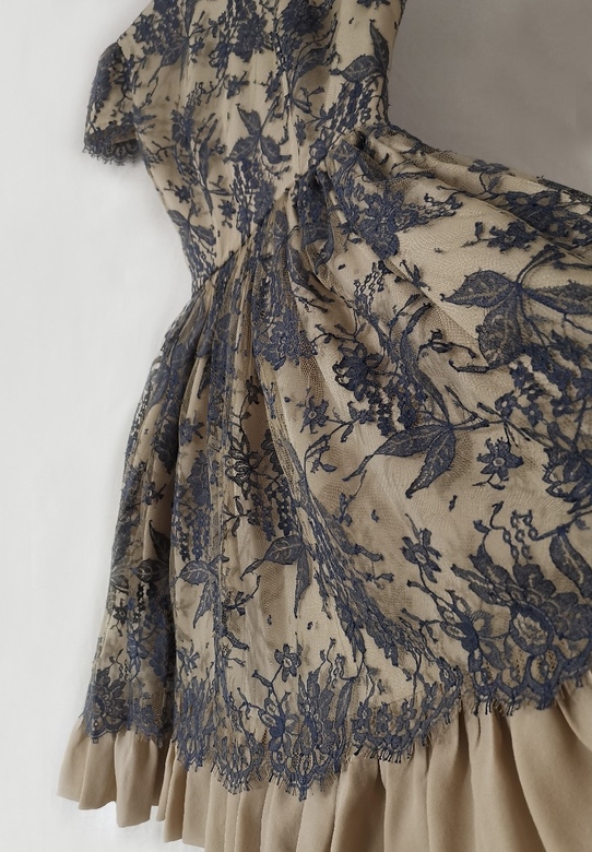 Платье шелковое "Magic Evening" с кружевом solstiss / silk lace luxe dress