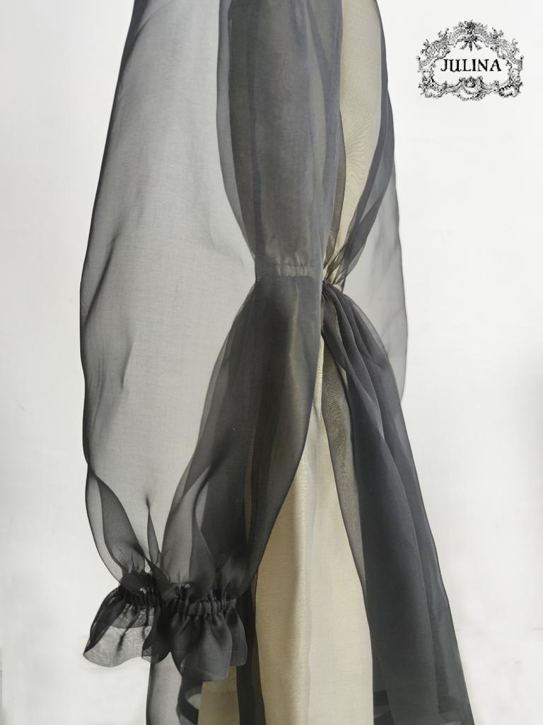 Платье из шелковой органзы и шелковой тафты