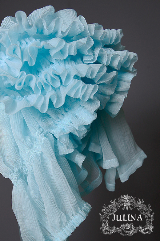 Блузка шелковая "Колибри" голубая