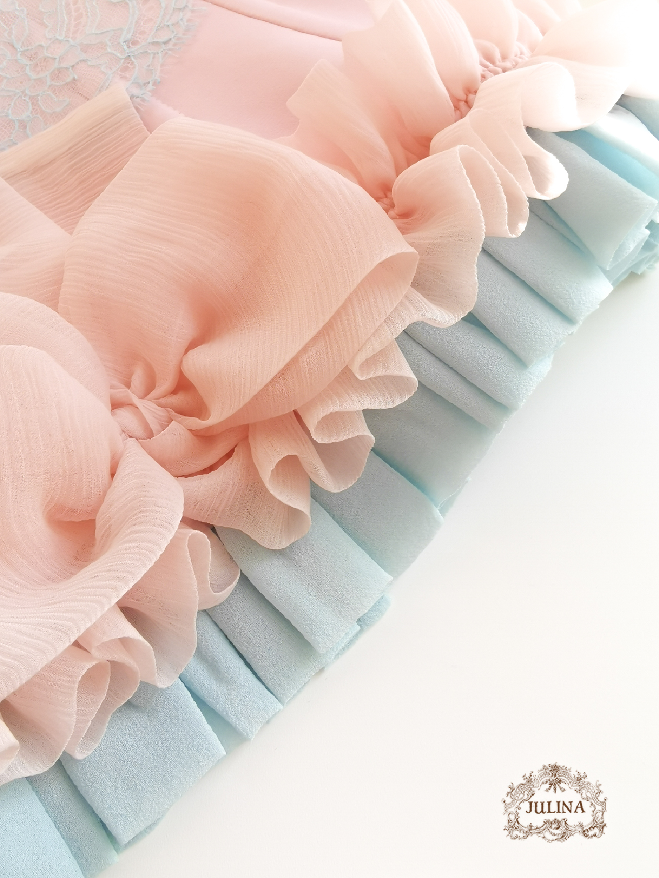 Корсет "Пташечка" бельевой из натурального шелка с подвязками для чулок Corset