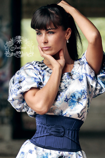 Корсаж "Граффити"