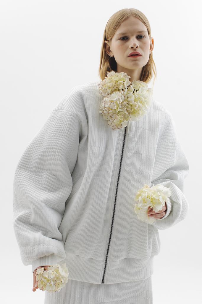 Бомбер EMBRACE white Otocyon