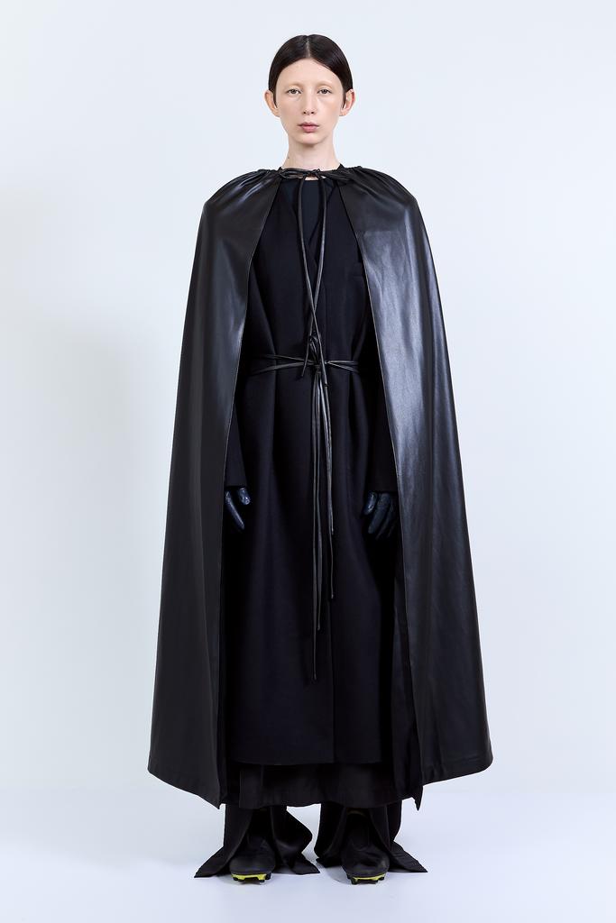 Кейп SHELTER vegan leather black Otocyon