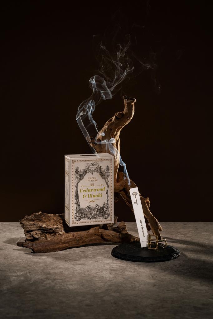 Ароматическая бумага OPTATUM Cedarwood & Hinoki Аромат и пространство