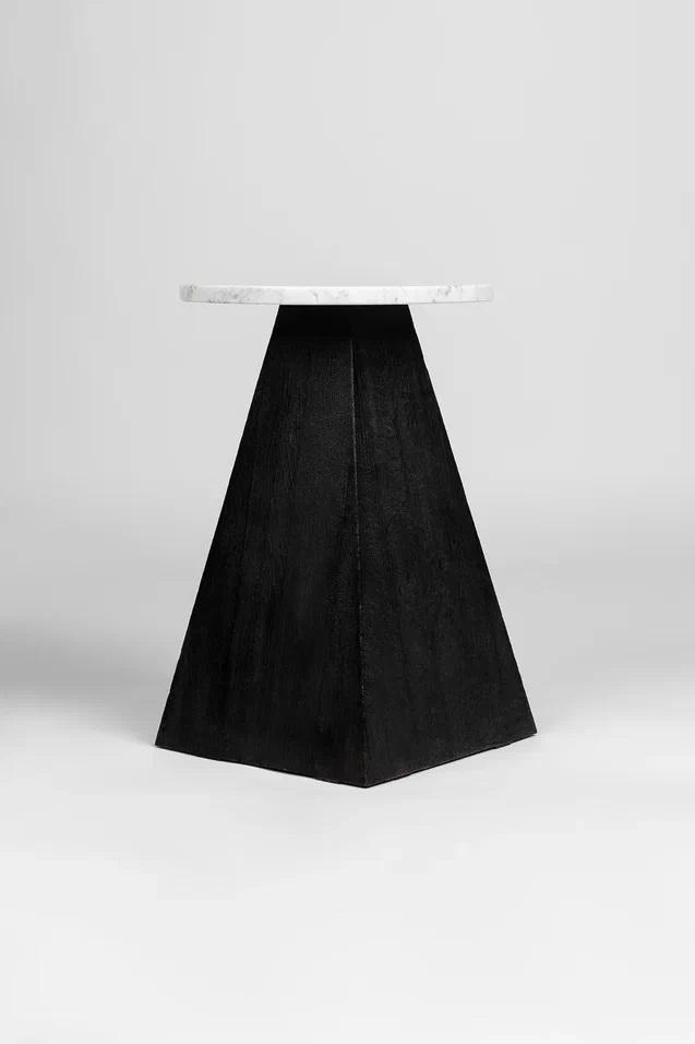 Кофейный столик Maru