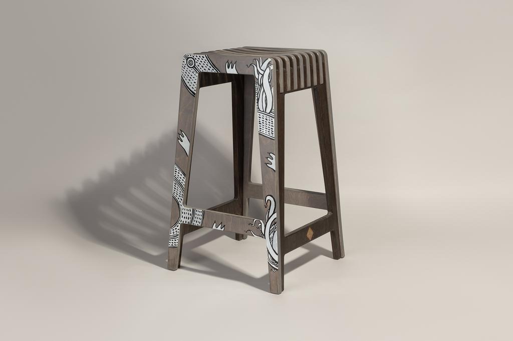 Полубарный табурет Umbrus с авторской росписью