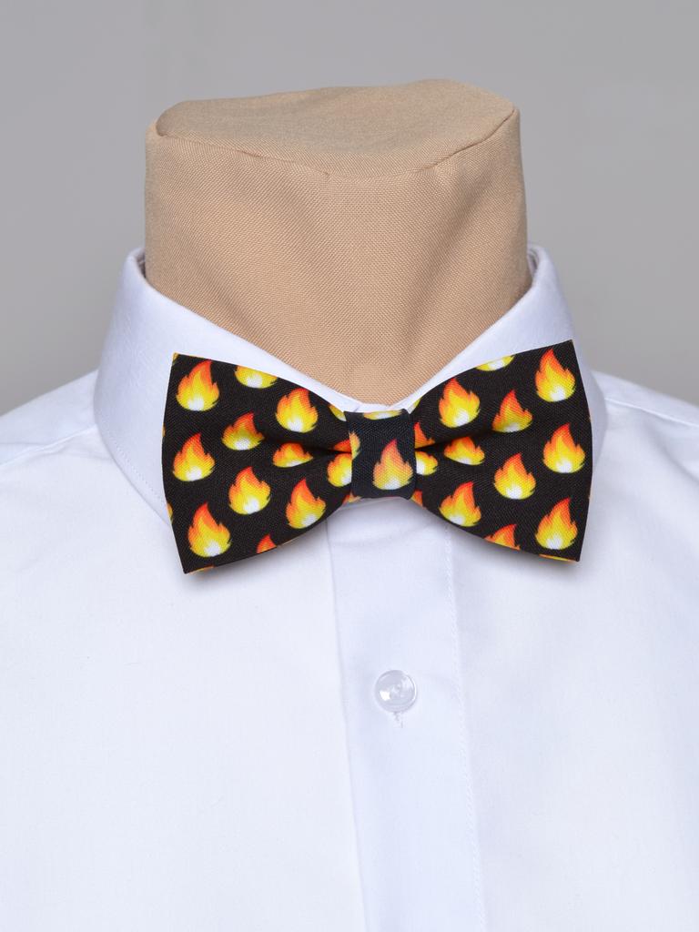 Галстук бабочка с принтом огонь