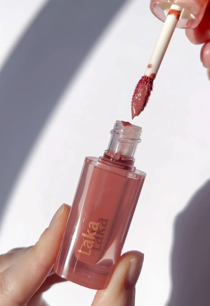 Блеск для губ LAKA Jelling Nude Gloss 307 Coco ring