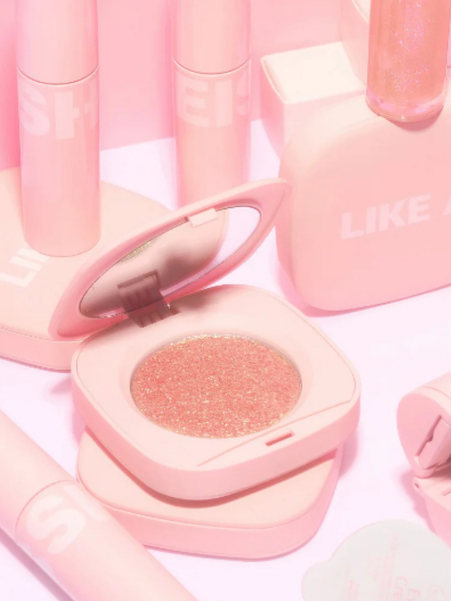 Блестящие тени для век Blessed Moon LIKE A SHADOW 03 Modern Times