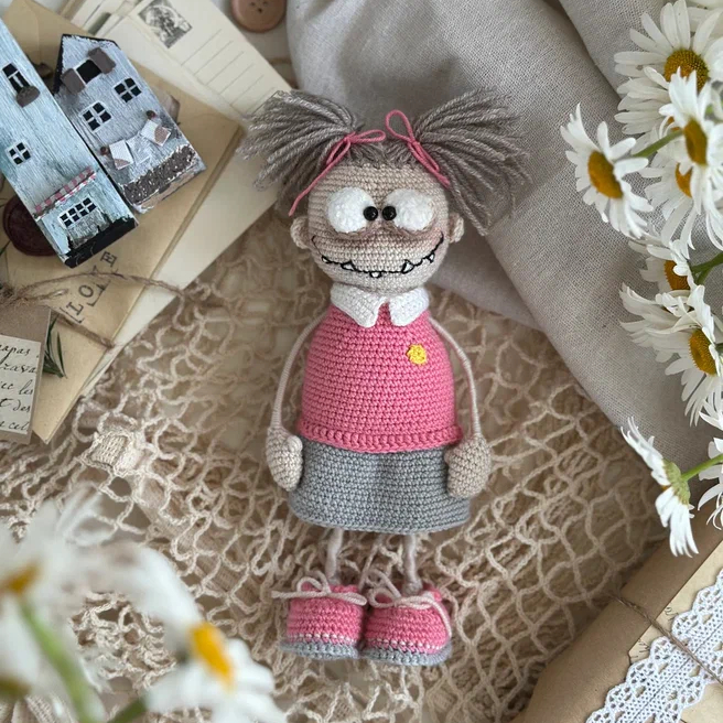 Мастер-класс Школьница-монстрик