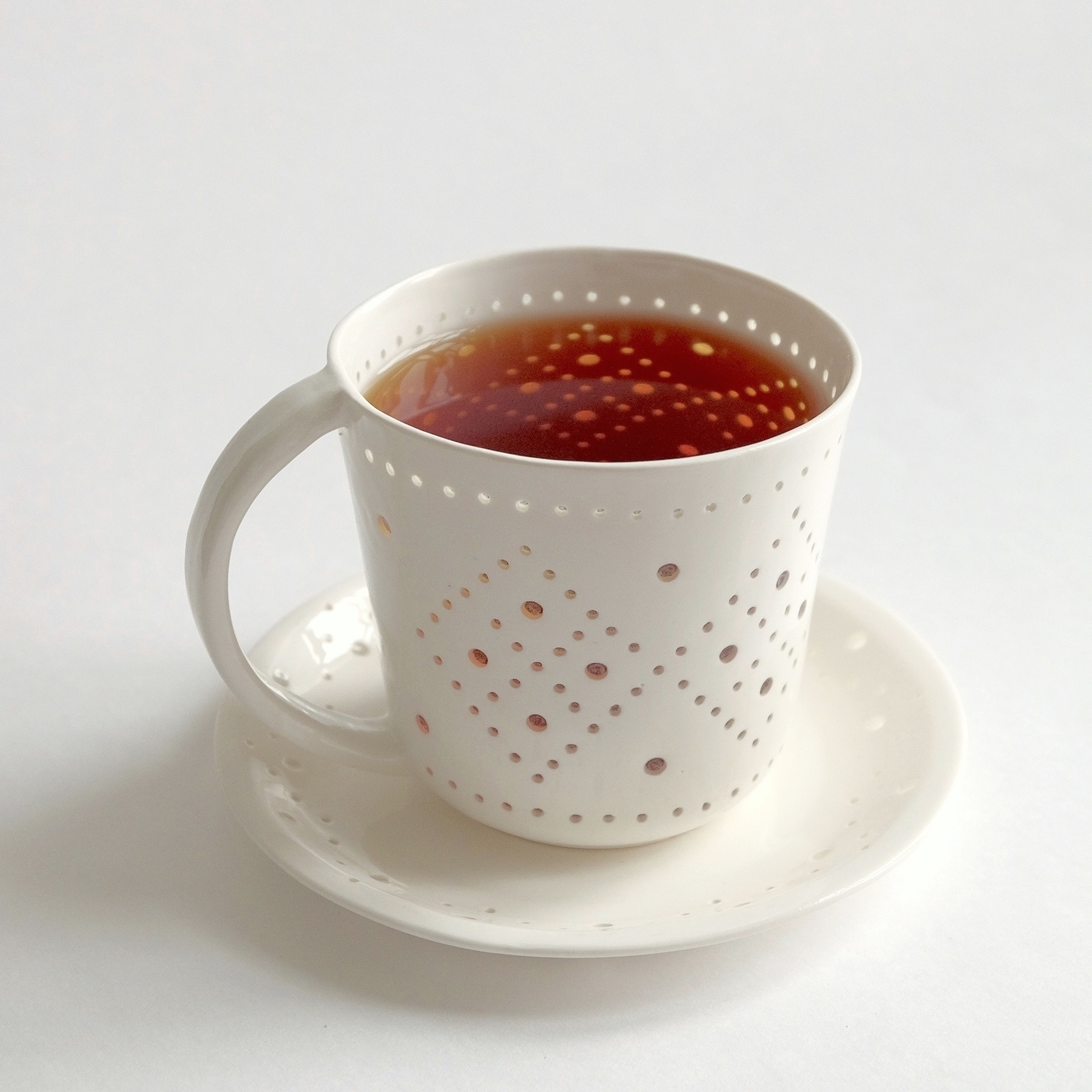 Чайная пара из фарфора ручной работы с прорезным узором Канва