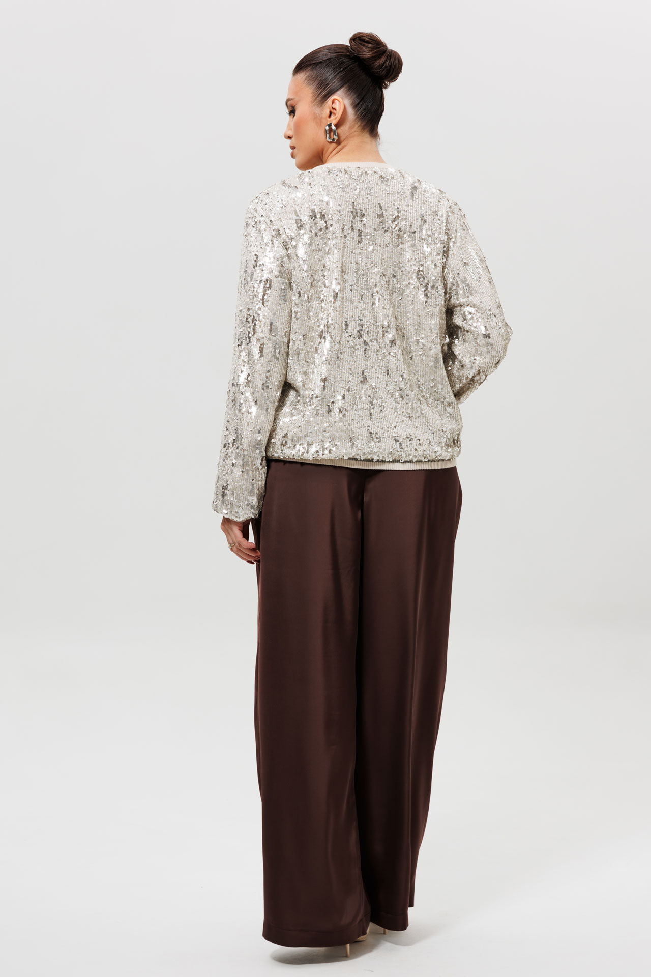 Костюм серебристый с бомбером и атласными брюками арт. 1283/1