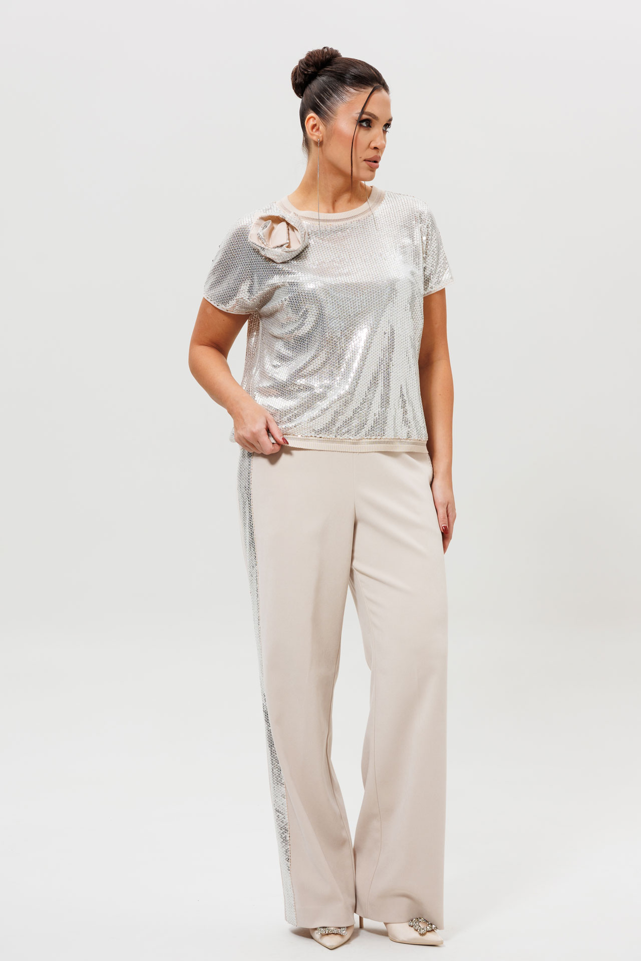 Костюм серебристый с пайетками и лампасами арт. 1277