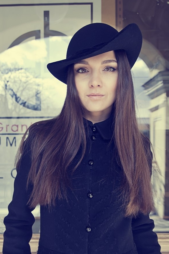 Черная женская шляпа Фетровая модная шляпка с полями