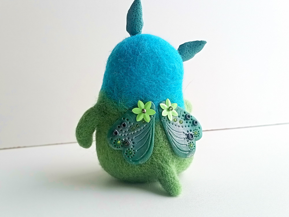 Miniature fantasy winged monster