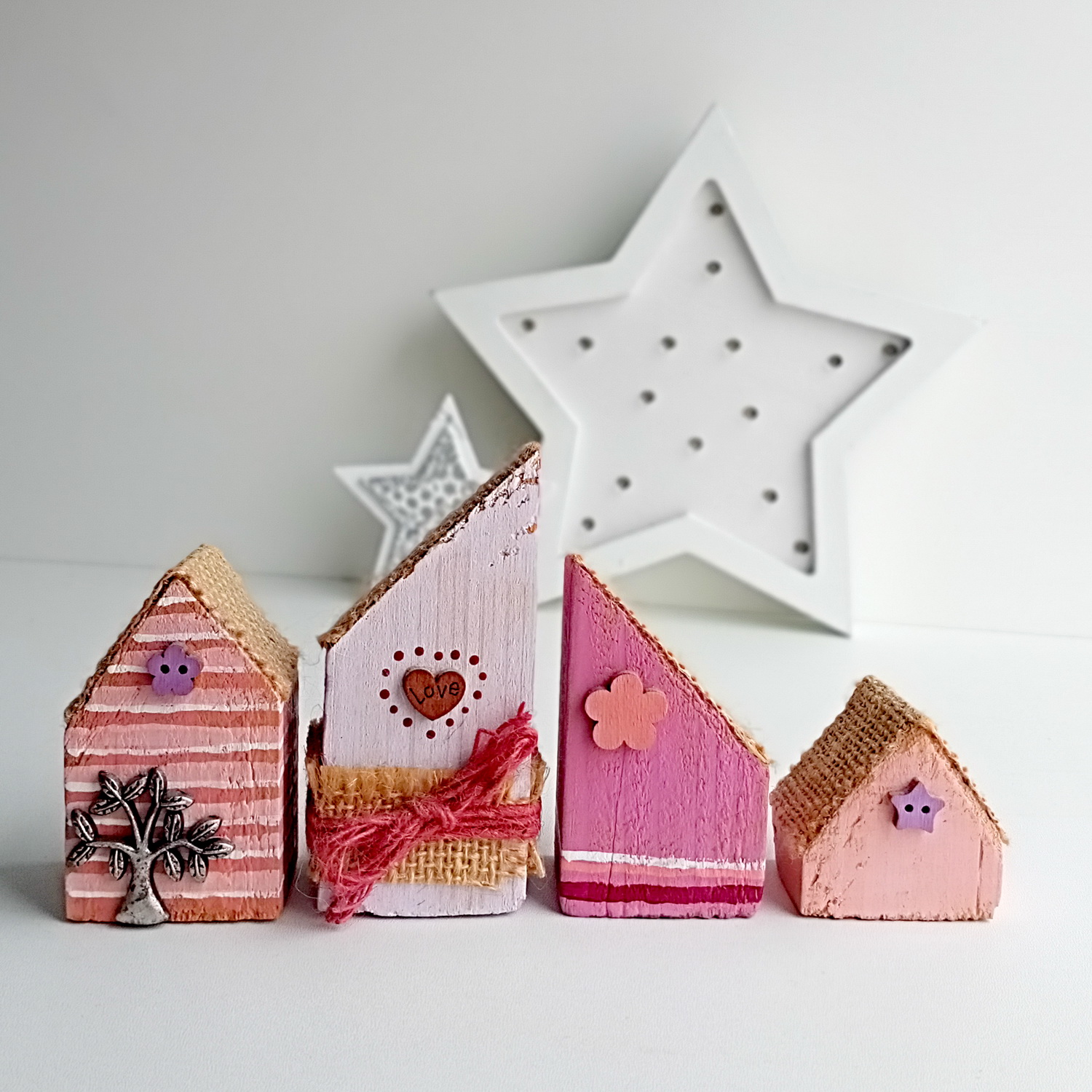 Handmade tiny house. Set of 4.