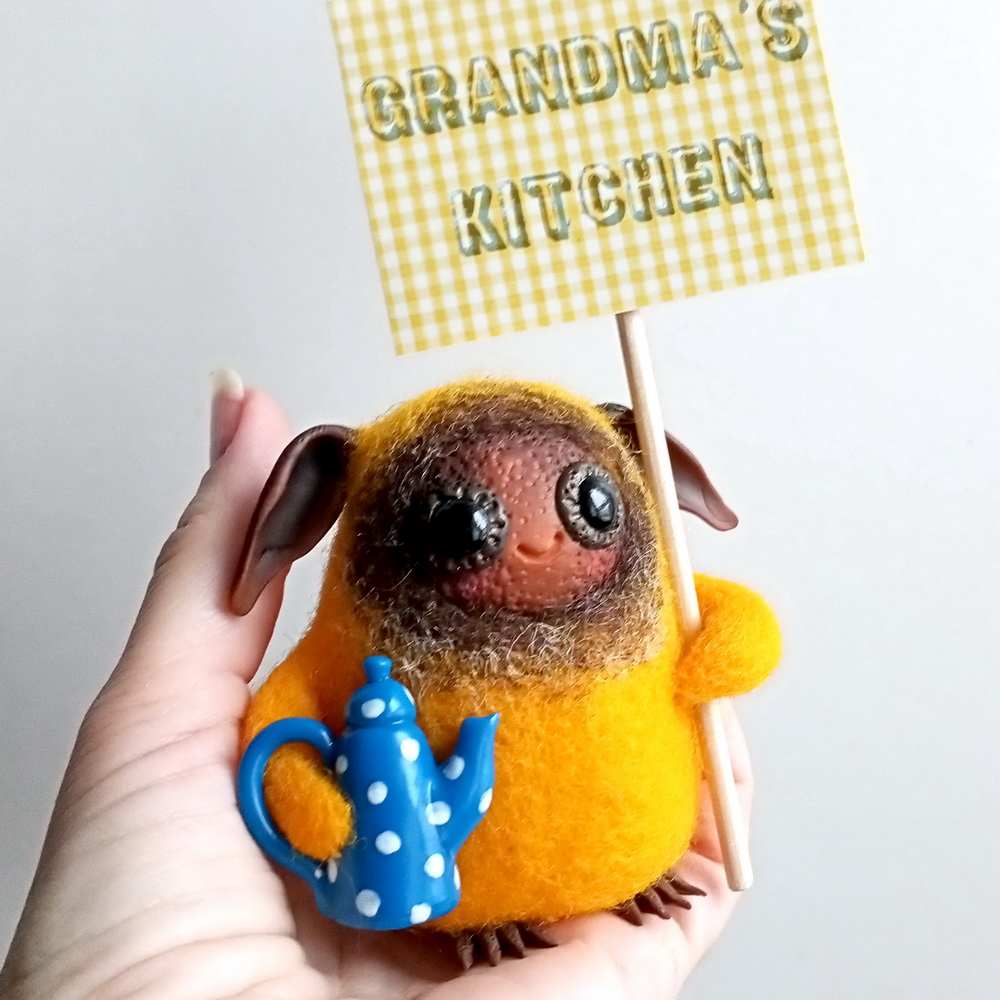 LITTLE KITCHEN HELPER