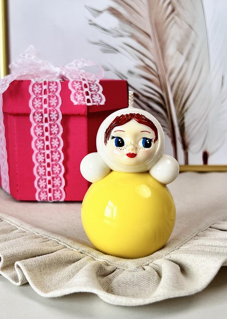Свеча Неваляшка желтая