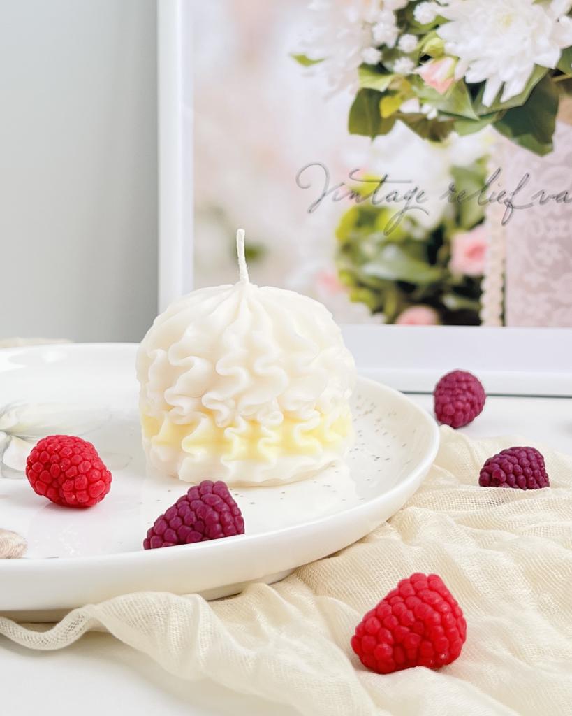 Свеча Пирожное Воздушное/ Анна Павлова