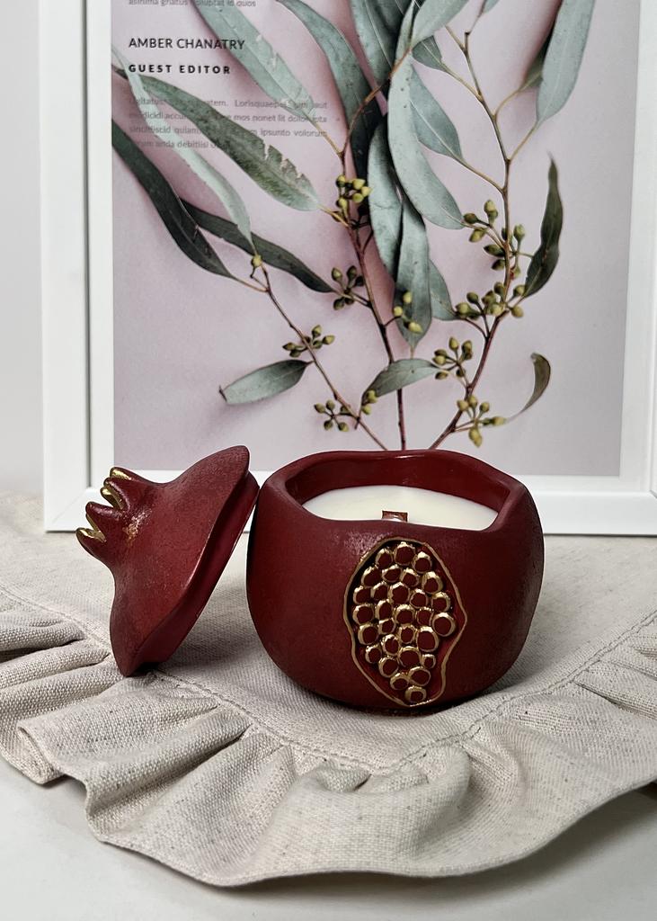 Свеча Гранат с зернышками