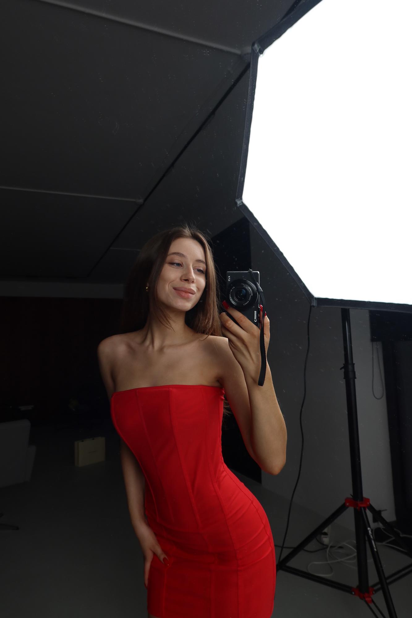 Платье корсет красное