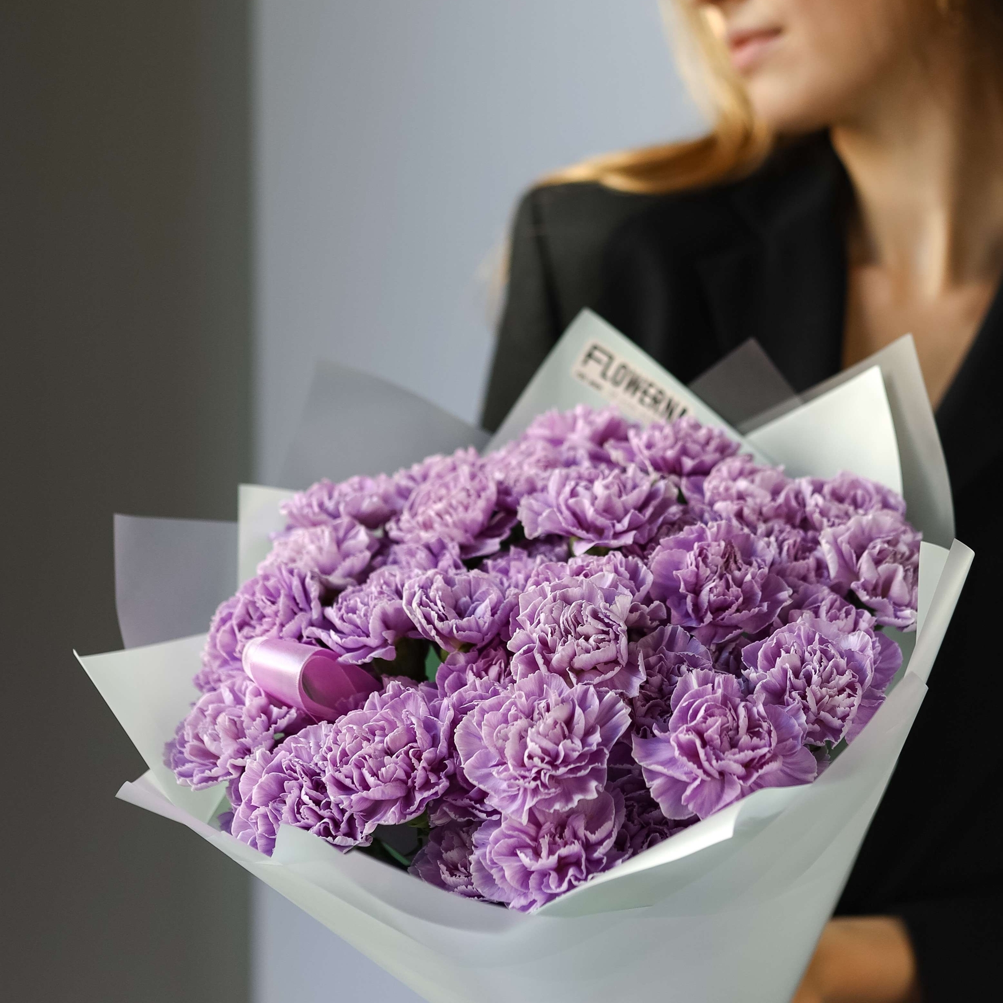 Диантусы "Мун Аква"