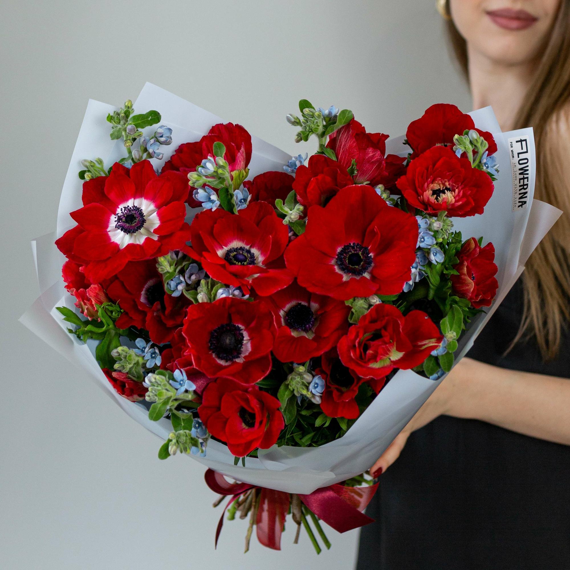 Дуо букет "Анемоны и оксипеталум"