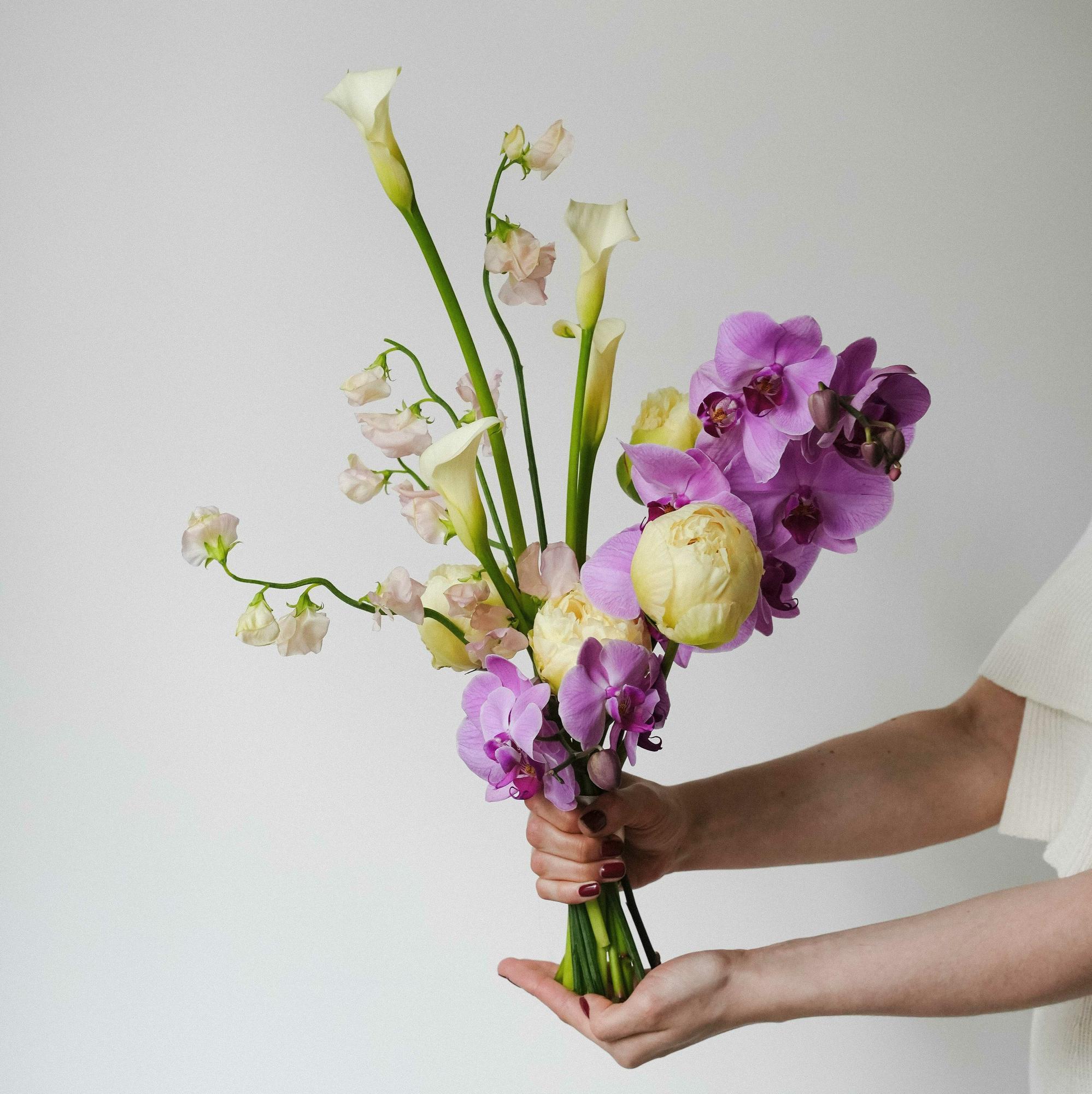 Букет невесты LOV 100