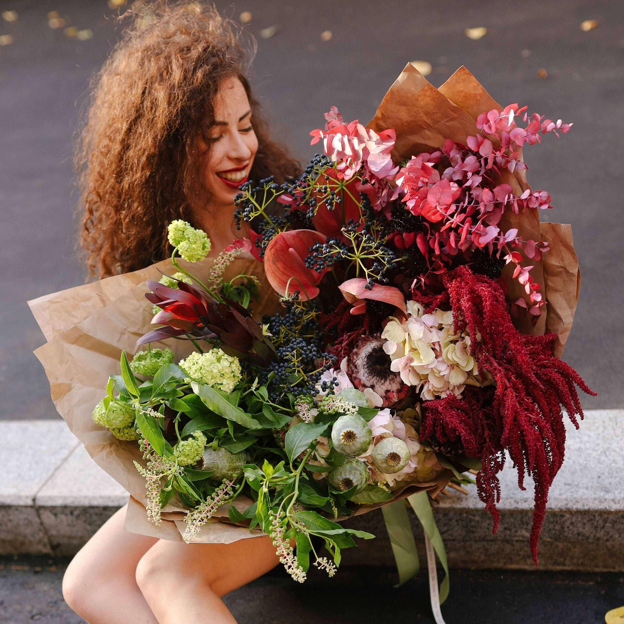 Авторский букет "Кровавая Мэри"