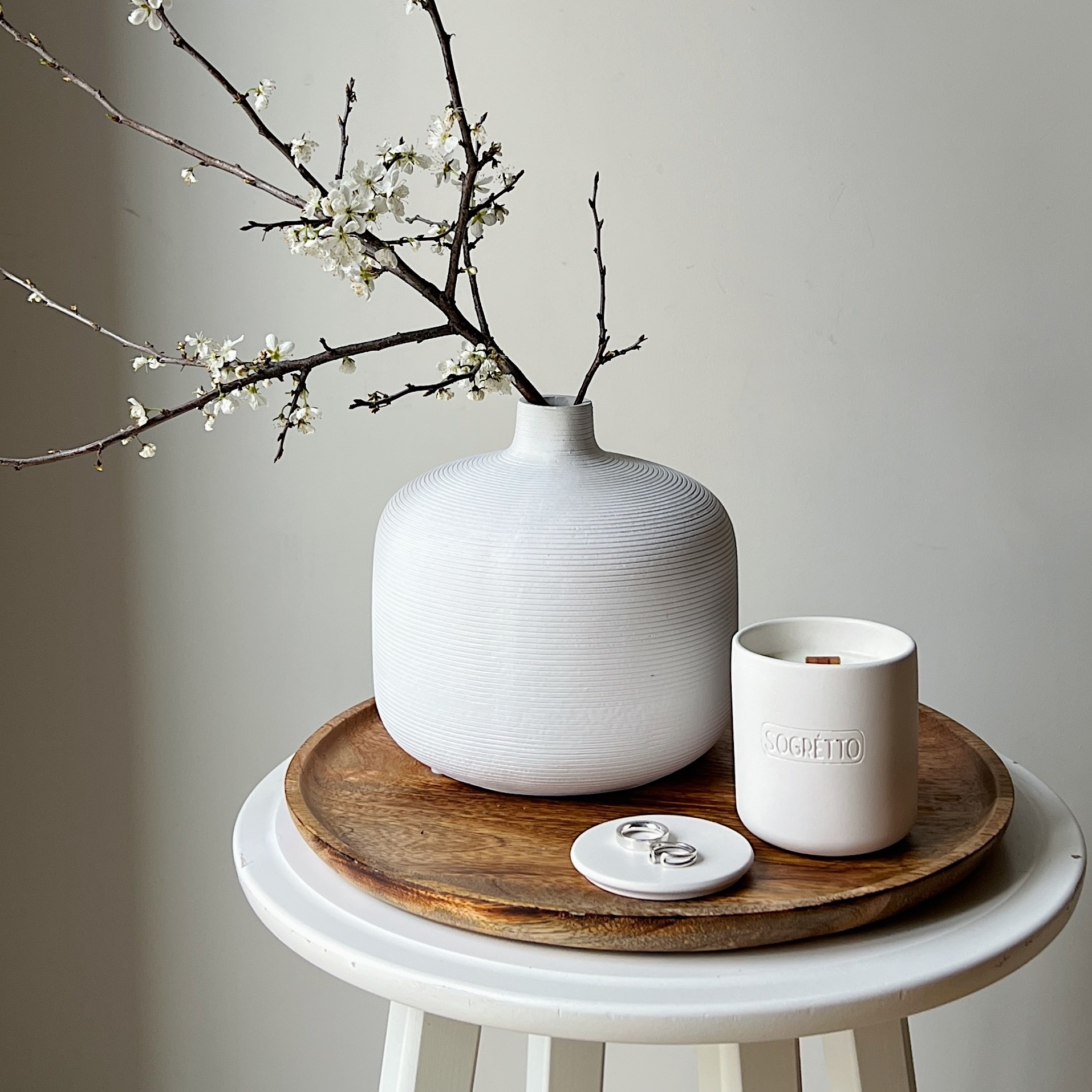 Ваза с узким горлом v.44