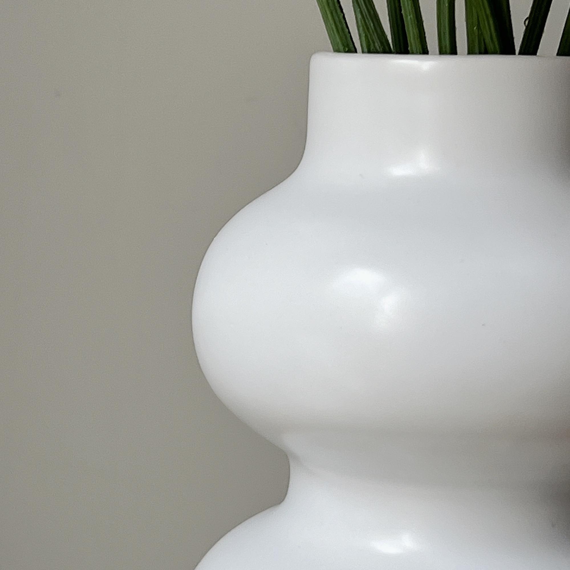 Ваза фигурная v.45