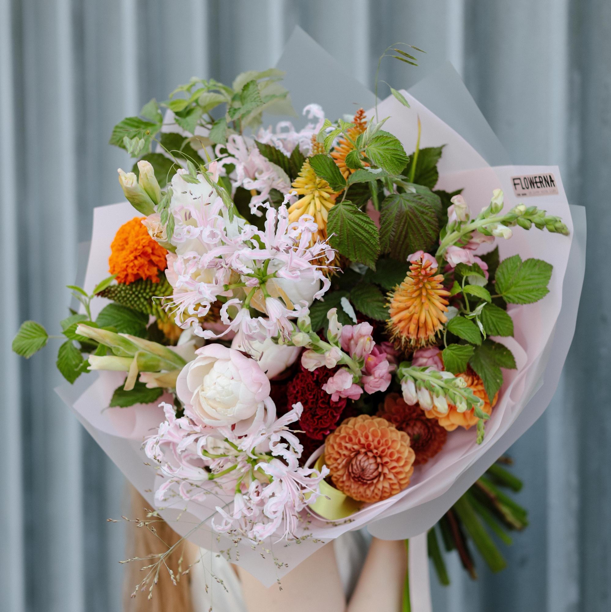 Авторский букет "Муссон" круглый