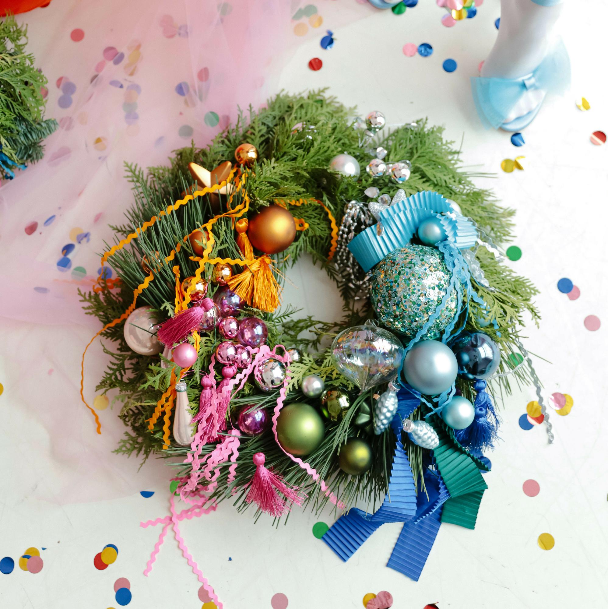 Рождественский венок "Конфетти"