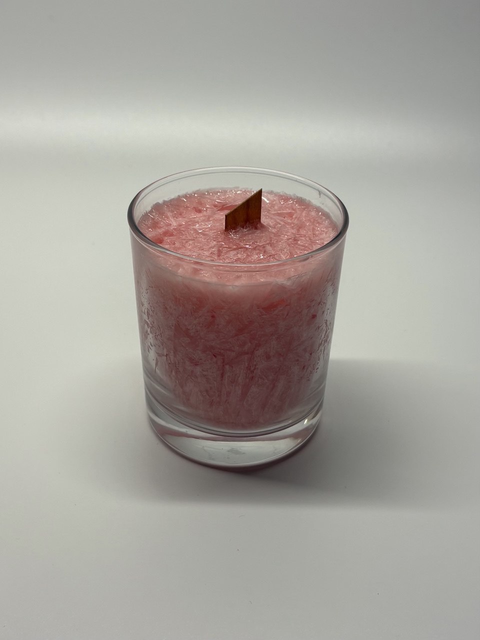 Свеча "Морозный иней" розовая