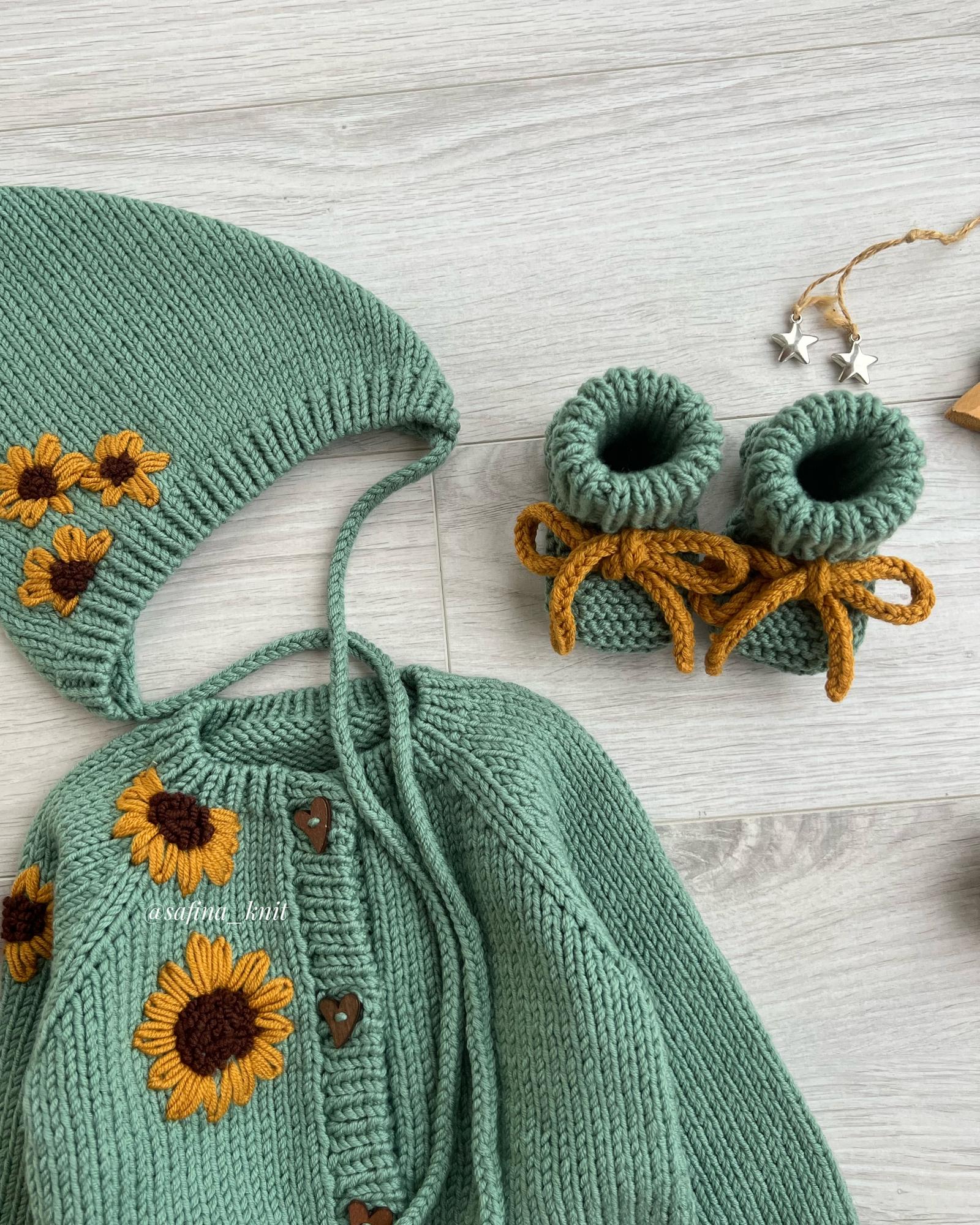 Комплект с вышивкой на 3-6 месяцев