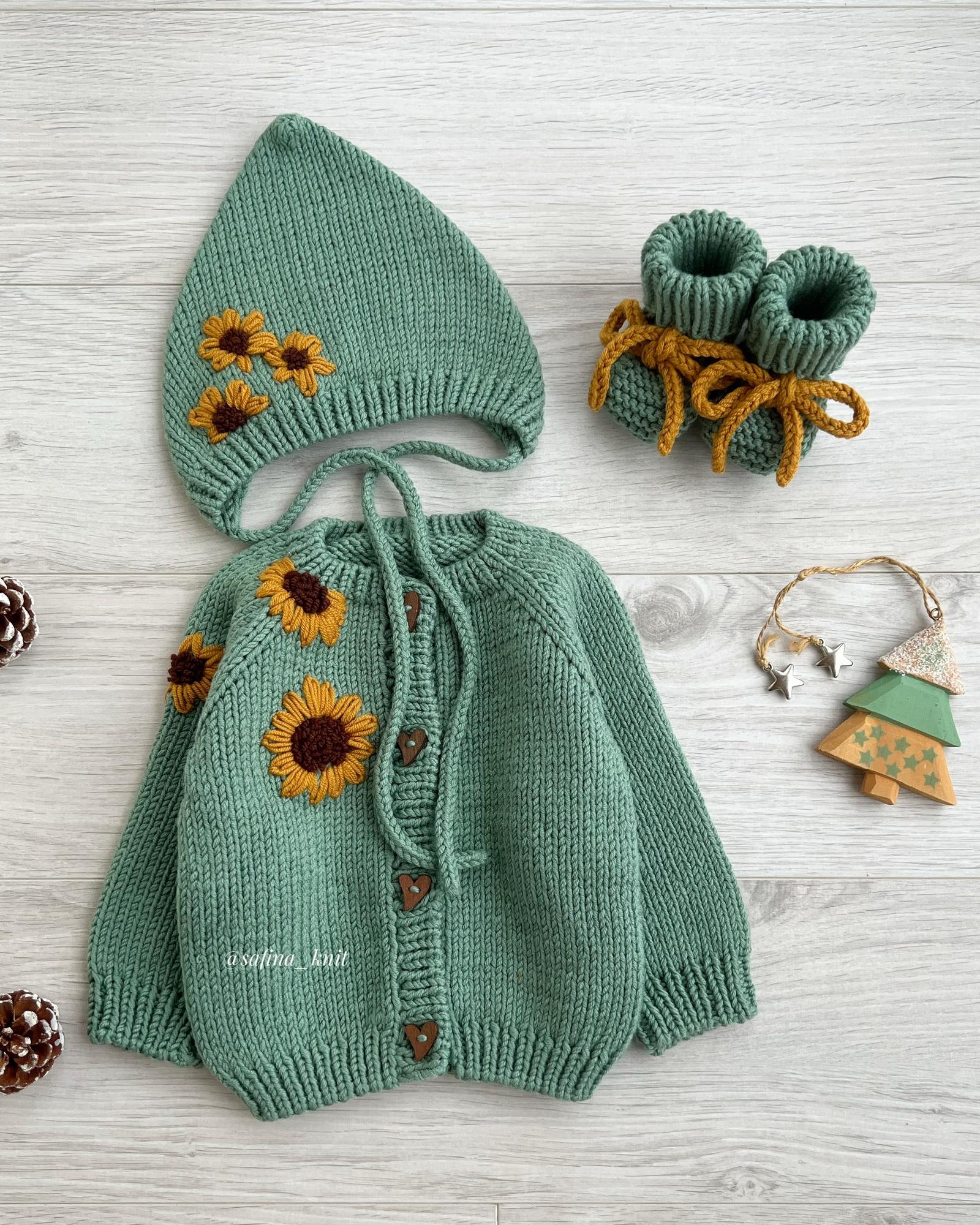 Комплект с вышивкой на 3-6 месяцев