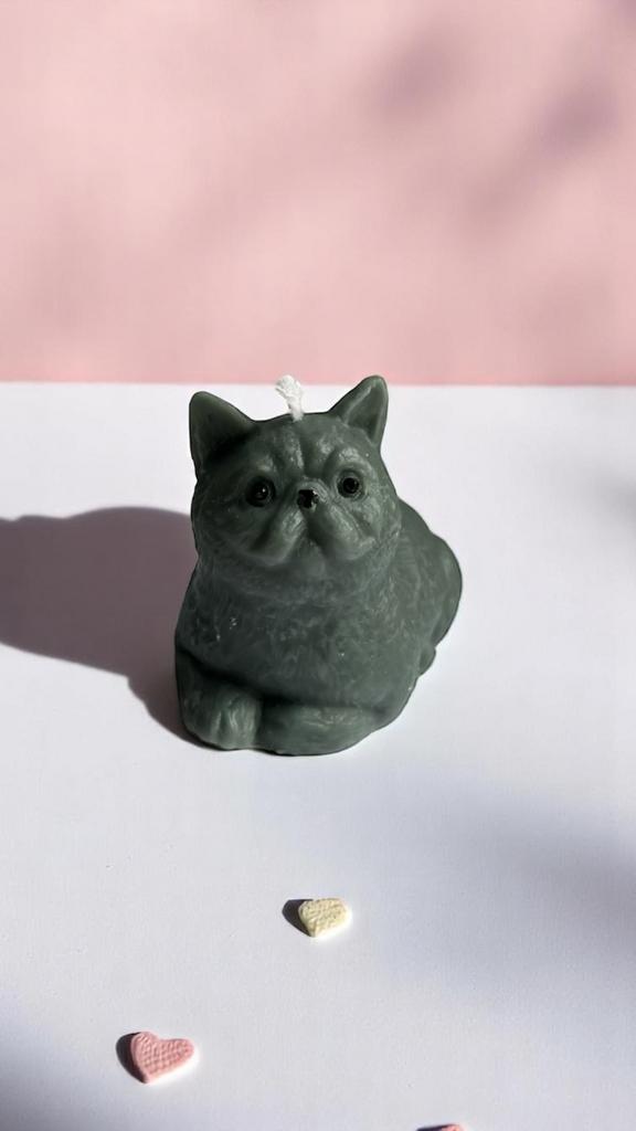 Свеча Британский котик серый