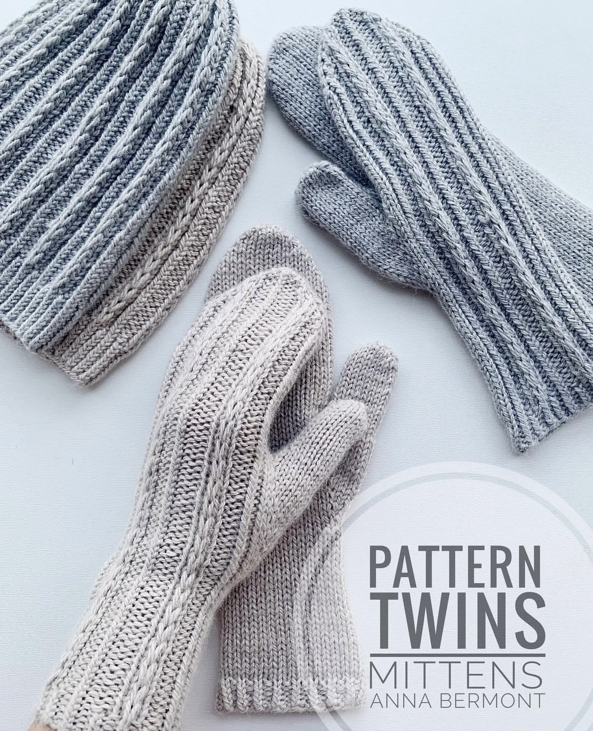 Twins mittens