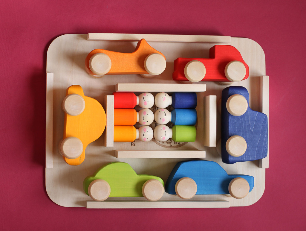 Большой набор "6 Человечков + 6 машинок" цвет Радужный