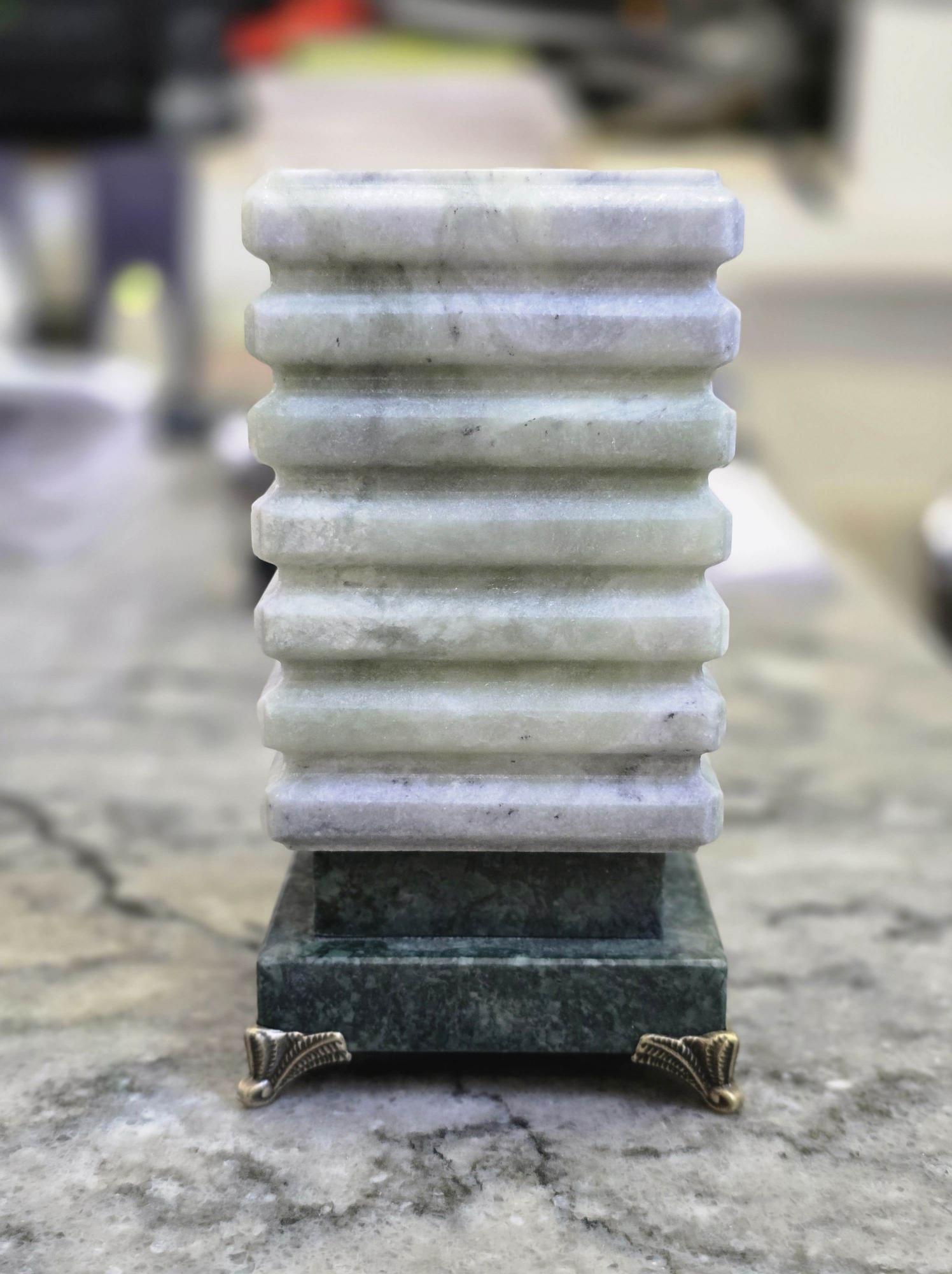 Карандашница из мрамора (К-01)