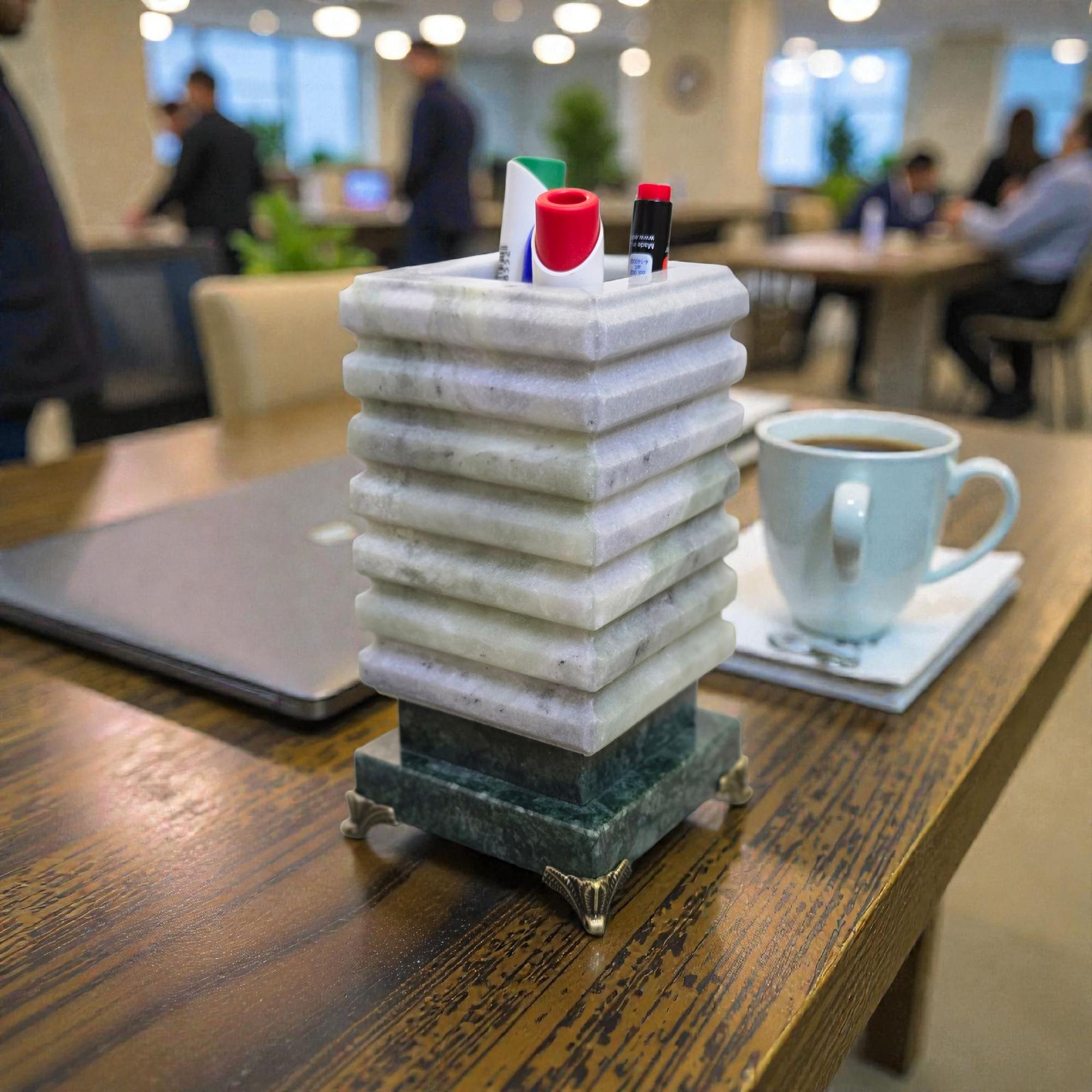 Карандашница из мрамора (К-01)