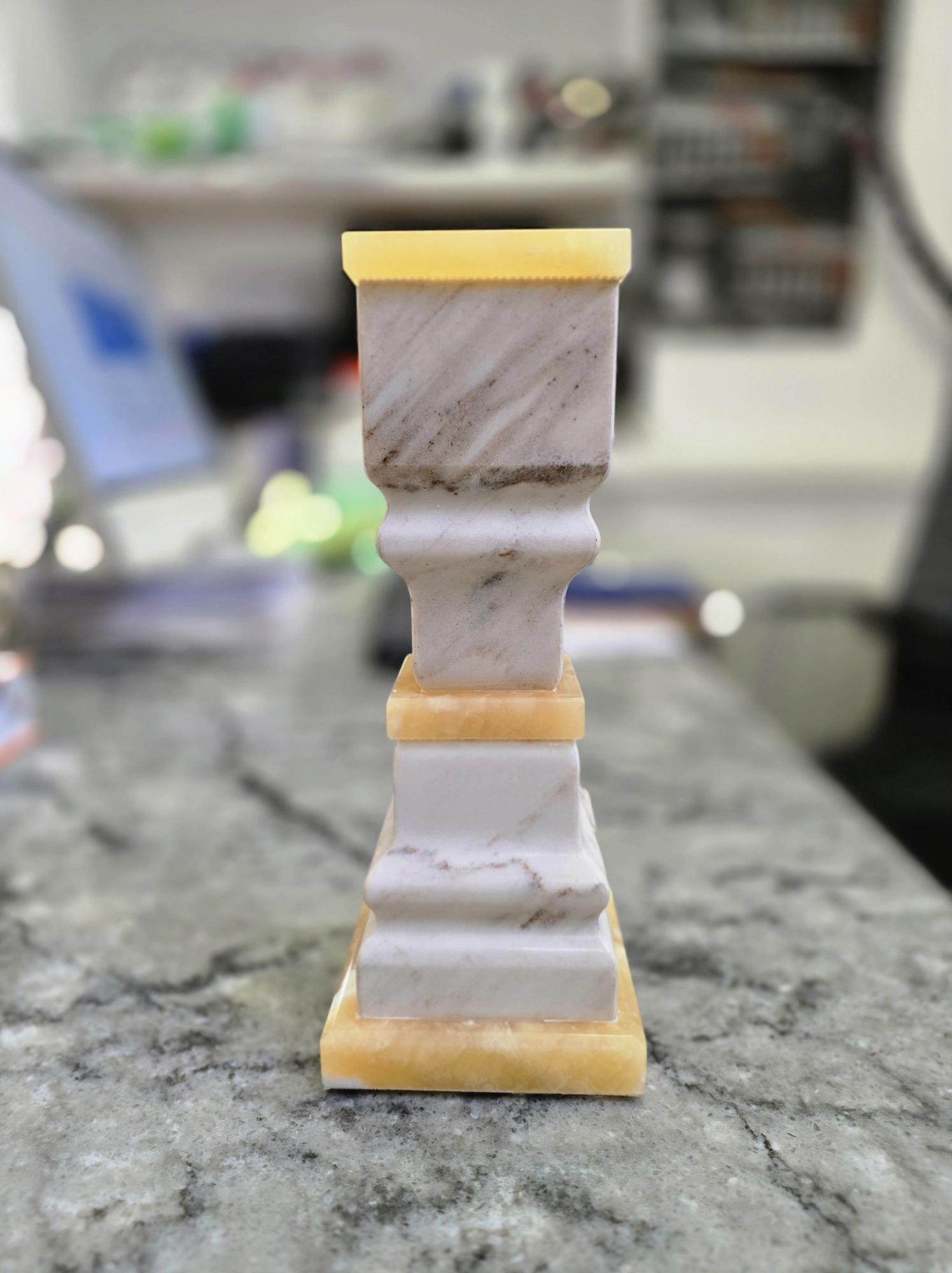 Подсвечник из мрамора и оникса (К-06)